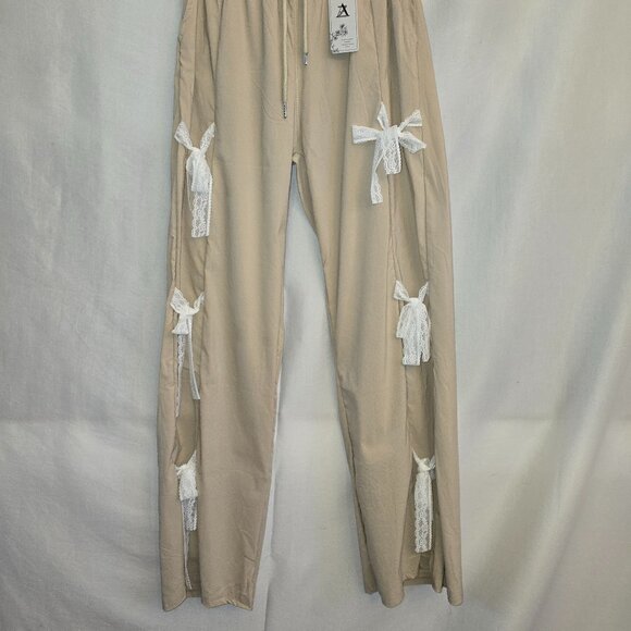 Beige Dress Pants with Bows ties - Picture 2 of 3